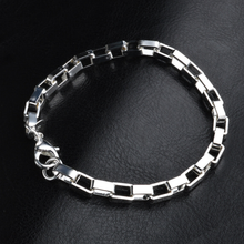 Load image into Gallery viewer, Sterling Silver Linked Bracelet