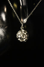 Load image into Gallery viewer, 925 Sterling Silver Rose Necklace