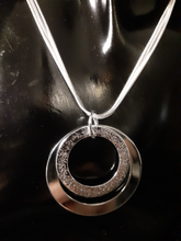 Load image into Gallery viewer, 925 Sterling Silver Circles Pendant on 3 chains